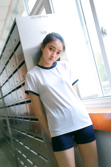 女士使用伸缩棒视频